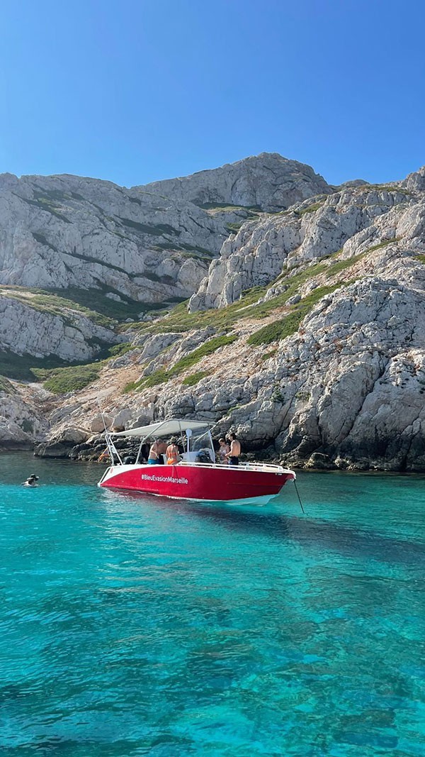 Boat tour of the Calanques of Marseille