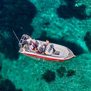 boat for Calanques