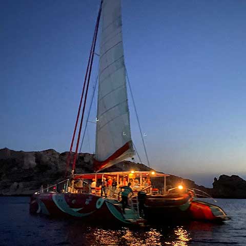An evening tour in Marseille by boat